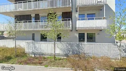 Bostadsrätter till salu i Nacka - Bild från Google Street View