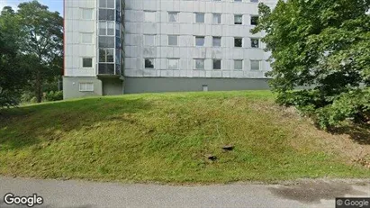 Lägenheter till salu i Huddinge - Bild från Google Street View
