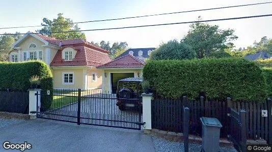 Lägenheter till salu i Täby - Bild från Google Street View