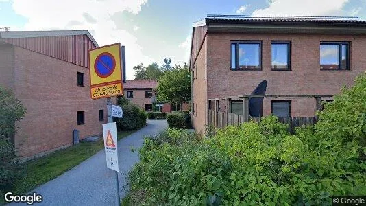 Bostadsrätter till salu i Huddinge - Bild från Google Street View