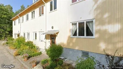 Bostadsrätter till salu i Nacka - Bild från Google Street View