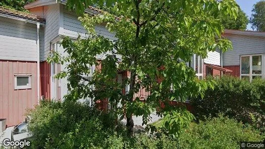 Bostadsrätter till salu i Botkyrka - Bild från Google Street View