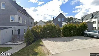 Lägenheter till salu i Sollentuna - Bild från Google Street View