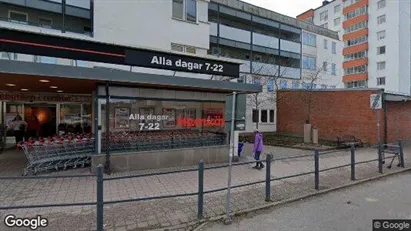 Lägenheter att hyra i Huddinge - Bild från Google Street View