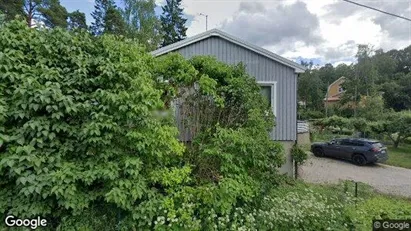 Lägenheter till salu i Huddinge - Bild från Google Street View