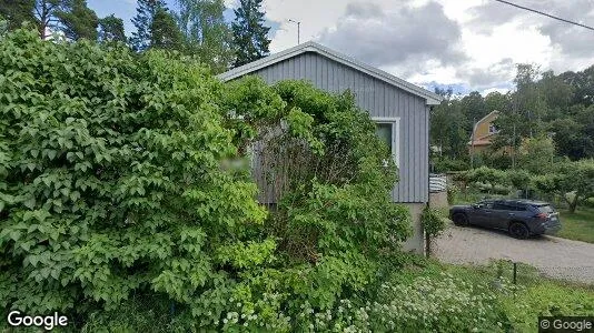Lägenheter till salu i Huddinge - Bild från Google Street View