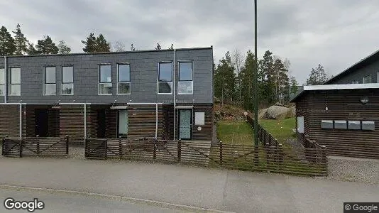 Bostadsrätter till salu i Haninge - Bild från Google Street View