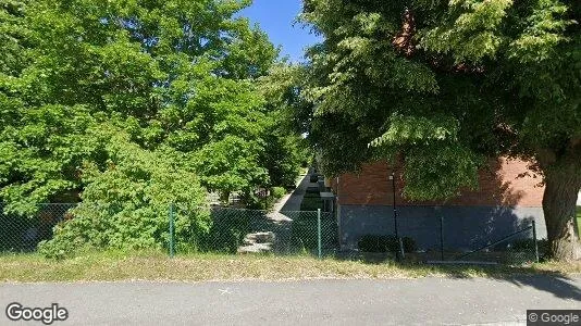 Lägenheter att hyra i Huddinge - Bild från Google Street View