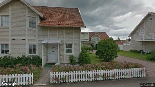 Bostadsrätter till salu i Hjo - Bild från Google Street View
