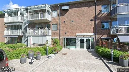 Lägenheter till salu i Haninge - Bild från Google Street View
