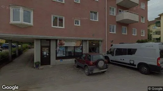Bostadsrätter till salu i Köping - Bild från Google Street View
