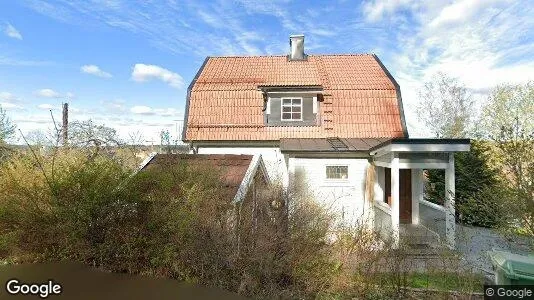 Lägenheter till salu i Upplands Väsby - Bild från Google Street View