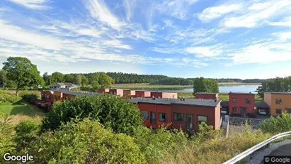 Lägenheter till salu i Ekerö - Bild från Google Street View