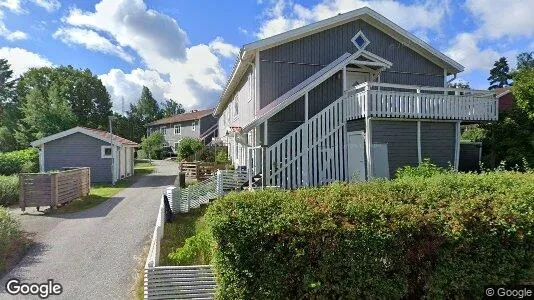 Bostadsrätter till salu i Huddinge - Bild från Google Street View