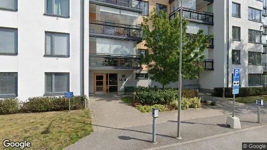 Lägenheter till salu i Huddinge - Bild från Google Street View