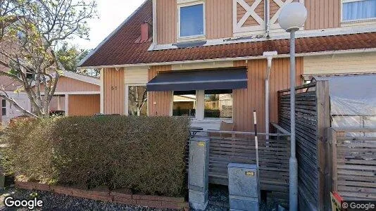 Lägenheter till salu i Täby - Bild från Google Street View