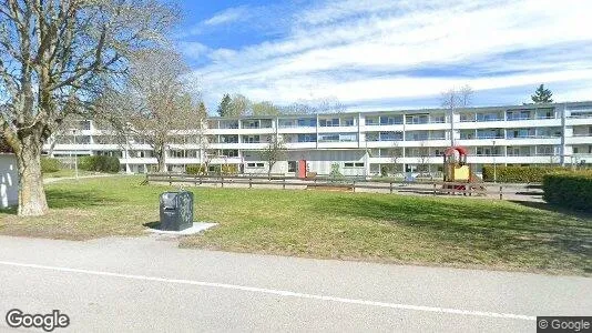 Lägenheter till salu i Upplands Väsby - Bild från Google Street View