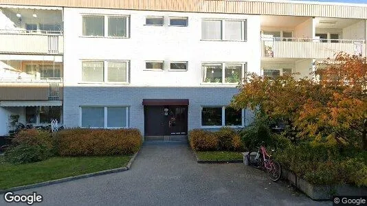 Lägenheter till salu i Upplands-Bro - Bild från Google Street View
