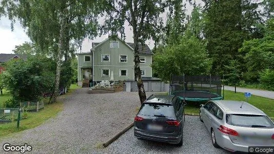 Lägenheter att hyra i Huddinge - Bild från Google Street View