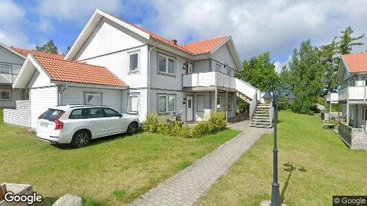 Bostadsrätter till salu i Stenungsund - Bild från Google Street View