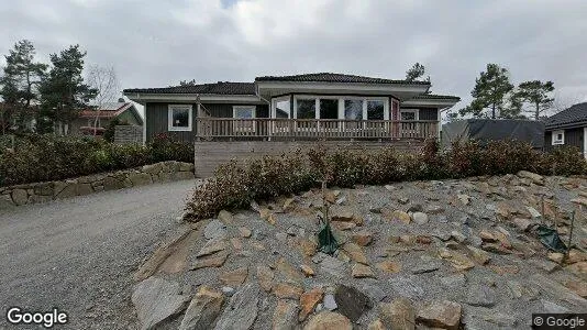 Lägenheter att hyra i Huddinge - Bild från Google Street View