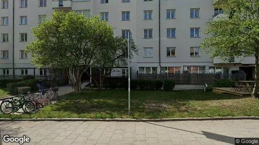 Lägenheter till salu i Solna - Bild från Google Street View