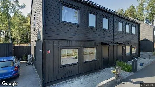 Bostadsrätter till salu i Upplands-Bro - Bild från Google Street View