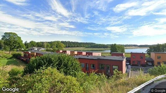 Lägenheter till salu i Ekerö - Bild från Google Street View