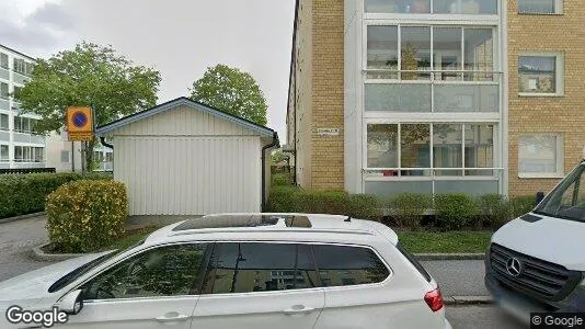 Lägenheter till salu i Järfälla - Bild från Google Street View