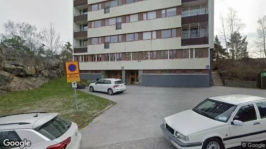 Bostadsrätter till salu i Huddinge - Bild från Google Street View