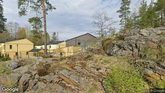 Bostadsrätter till salu i Tyresö - Bild från Google Street View