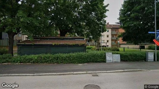 Bostadsrätter till salu i Köping - Bild från Google Street View