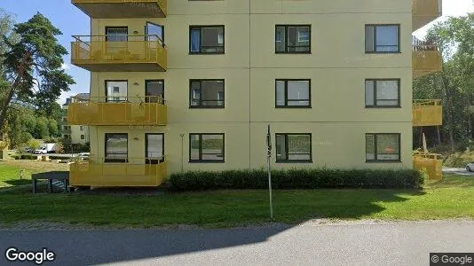 Lägenheter att hyra i Huddinge - Bild från Google Street View