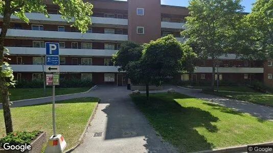 Lägenheter att hyra i Huddinge - Bild från Google Street View