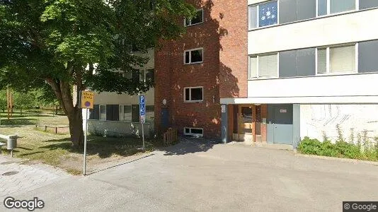 Lägenheter att hyra i Huddinge - Bild från Google Street View