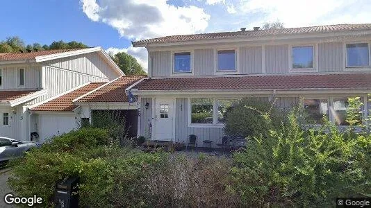 Bostadsrätter till salu i Håbo - Bild från Google Street View