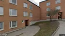 Lägenhet att hyra, Huddinge, Skogås, Studievägen<span class="blurred street-number" onclick="ProcessAdRequest(6089764)"><span class="hint">Se väg-nr</span>[xxxxxxxx]</span><span class="hglt"> (endast byte)</span>