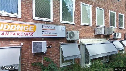Lägenheter att hyra i Huddinge - Bild från Google Street View