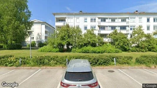 Bostadsrätter till salu i Haninge - Bild från Google Street View