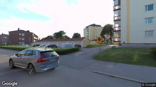 Bostadsrätter till salu i Köping - Bild från Google Street View