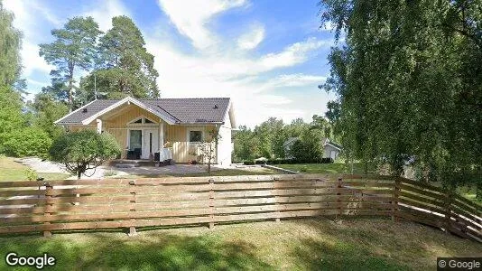 Lägenheter att hyra i Ekerö - Bild från Google Street View