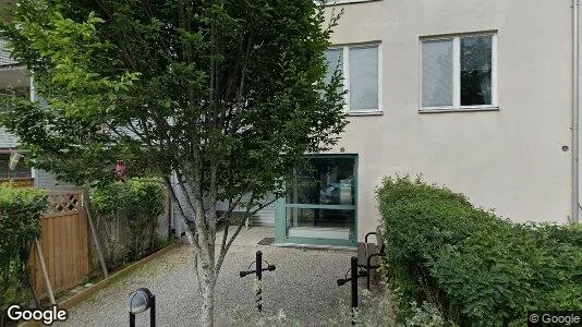Lägenheter till salu i Huddinge - Bild från Google Street View