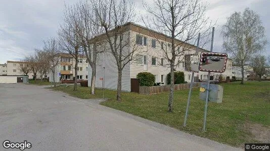 Lägenheter till salu i Upplands-Bro - Bild från Google Street View