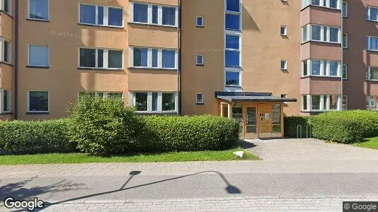 Lägenheter till salu i Huddinge - Bild från Google Street View