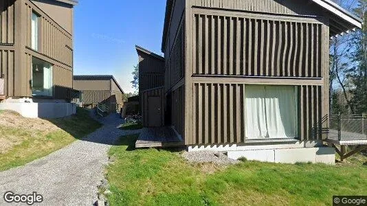 Bostadsrätter till salu i Österåker - Bild från Google Street View
