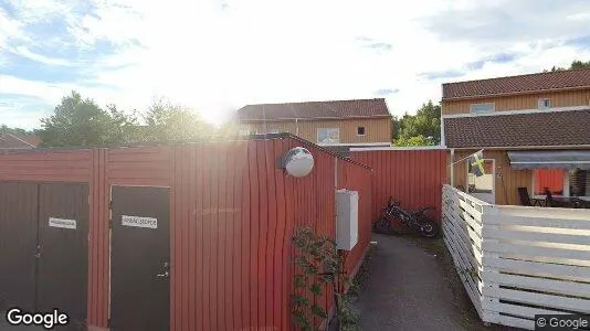 Bostadsrätter till salu i Ekerö - Bild från Google Street View