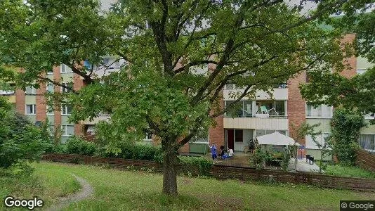Lägenheter att hyra i Huddinge - Bild från Google Street View