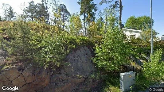 Bostadsrätter till salu i Haninge - Bild från Google Street View