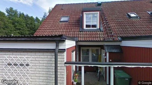 Lägenheter till salu i Haninge - Bild från Google Street View