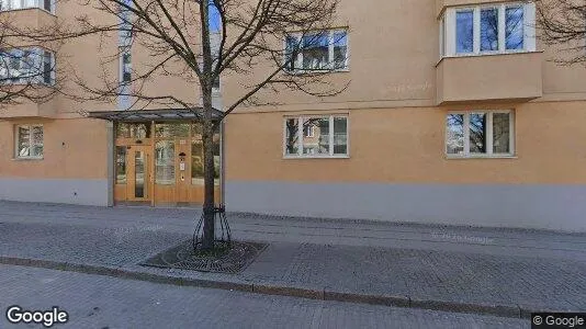 Lägenheter till salu i Upplands Väsby - Bild från Google Street View